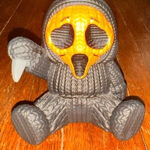 Handmade by Robots Scream Ghostface Halloween Vinyl Figure FYE Exclusive